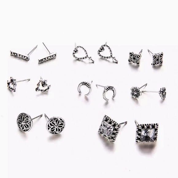 ⚜️[𝟯/$𝟮𝟴]⚜️8 Silver Crystal Earrings Set NEW - Picture 6 of 8